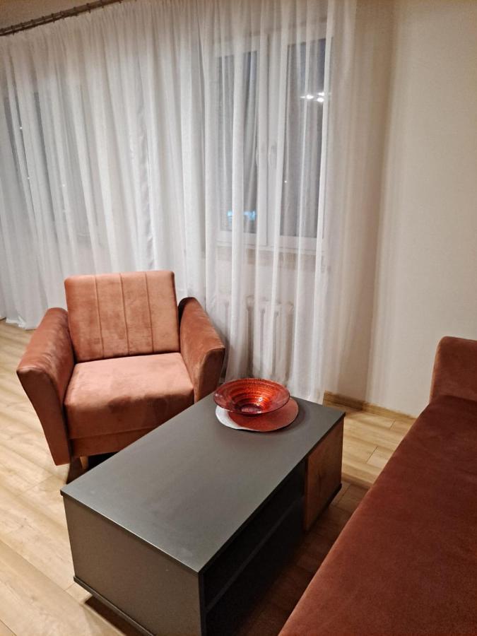 Anna Apartment เยเลเนียกูรา ภายนอก รูปภาพ